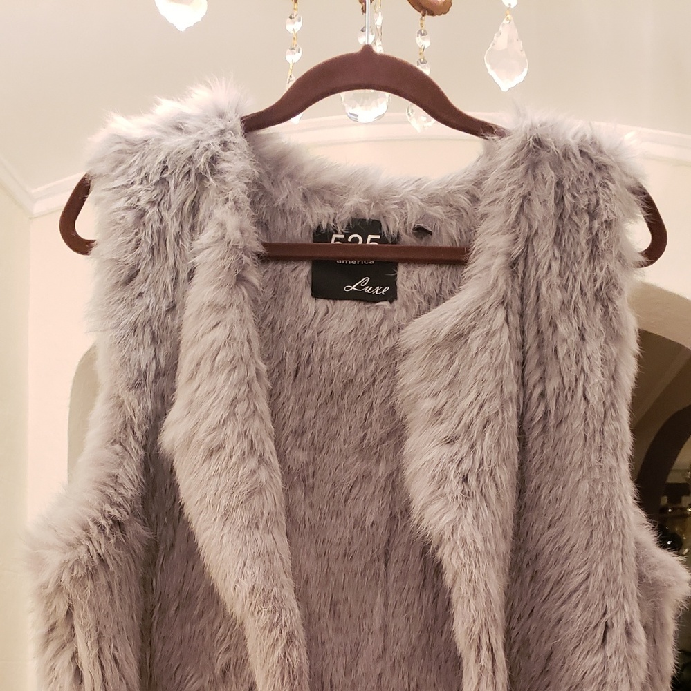 525 American Luxe, Rabbit Fur